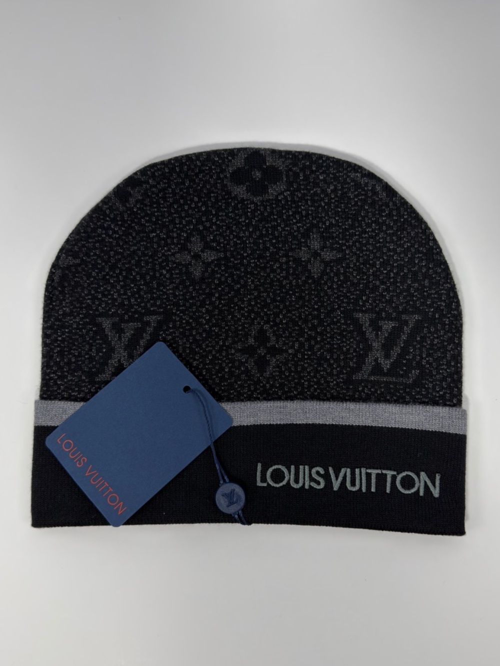 Louis Vuitton Néo Petit Damier Beanie - Picture 4 of 6